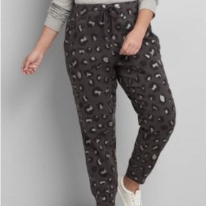 Lane Bryant LIVI Metro Jogger Metallic Animal Print Pants 22/24